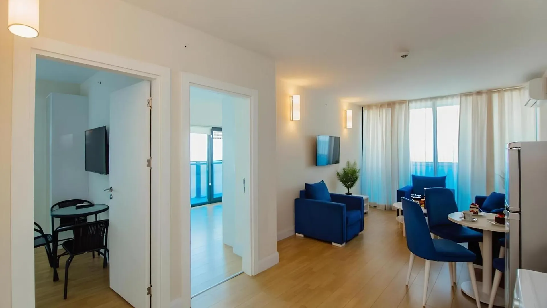 Orbi City Balcony With Sea View Batumi 0*,